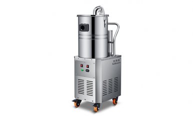 電瓶式工業(yè)吸塵器優(yōu)勢：不被電源控制，方便無電源場所吸塵